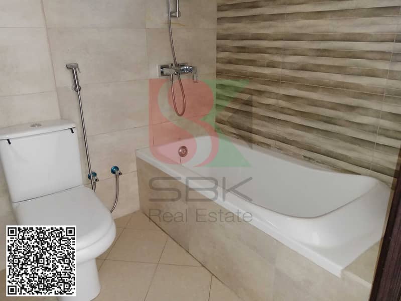 12 cb98a13f-c6db-4e59-80e7-ee0a62421d16. jpg
