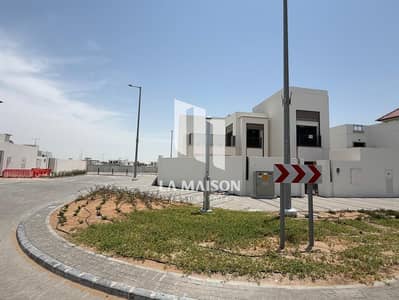 Villa de 5 chambres à à vendre à Al Shamkha, Abu Dhabi - WhatsApp Image 2026-06-16 at 5.42. 28 PM. jpeg Villa de 5 chambres à à vendre à Al Shamkha, Abu Dhabi - WhatsApp Image 2026-06-16 at 5.42. 28 PM. jpeg
