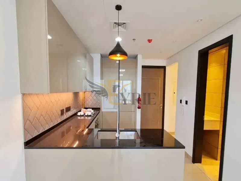 4 image_3