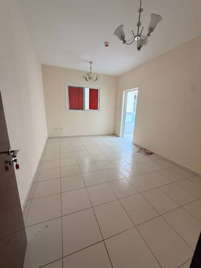 1 Bedroom Flat for Rent in Al Majaz, Sharjah - WhatsApp Image 2026-06-24 at 14.07. 22. jpeg 1 Bedroom Flat for Rent in Al Majaz, Sharjah - WhatsApp Image 2026-06-24 at 14.07. 22. jpeg