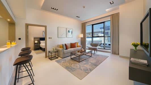 1 Schlafzimmer Hotel Apartment zum zur Miete in Barsha Heights (Tecom), Dubai - CMTP-One-Bedroom-Type-B-Living-room-view-monorail. jpg