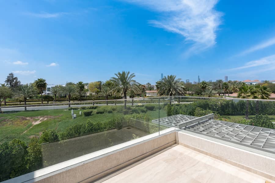 21 UAE-S-60117 DSC03635-Edit. jpg