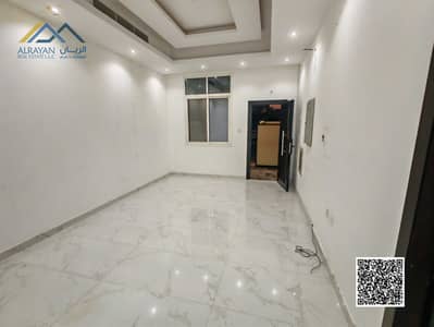 5 Camere Townhouse in Vendita a Al Zahya, Ajman - IMG_20260620_193428. jpg