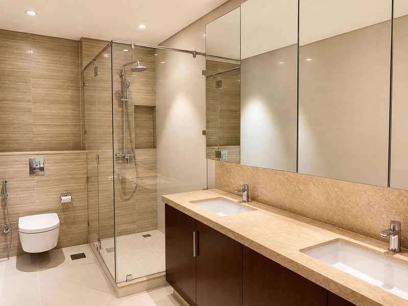 5 retouched_bathroom_bayut. jpg