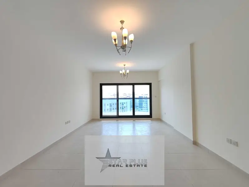 LIKE A NEW ULTAR SPACIOUS 2 BEDROOM WITH BIG CLOSED KITCHEN,BALCONY AND PARKING.