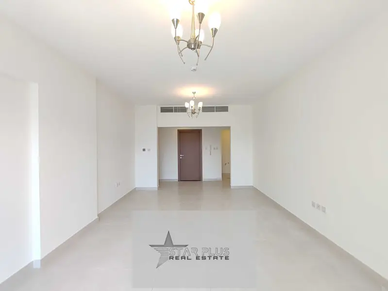 LIKE A NEW ULTAR SPACIOUS 2 BEDROOM WITH BIG CLOSED KITCHEN,BALCONY AND PARKING.