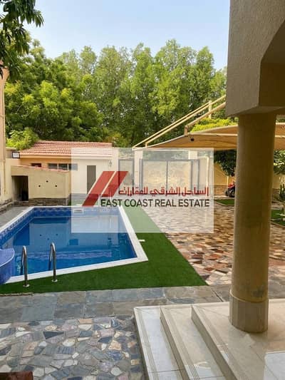 6 Schlafzimmer Villa zum zur Miete in Al Faseel Area, Fujairah - 618ea3a0-8766-4cce-bca8-4de2c59bb8d0. jpg 6 Schlafzimmer Villa zum zur Miete in Al Faseel Area, Fujairah - 618ea3a0-8766-4cce-bca8-4de2c59bb8d0. jpg