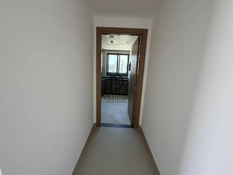 Brand new 1BR-Payment in 6CHEQS with all Facilities - Image 6