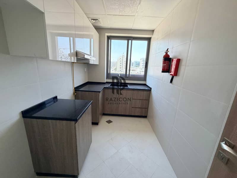 Brand new 1BR-Payment in 6CHEQS with all Facilities - Image 8