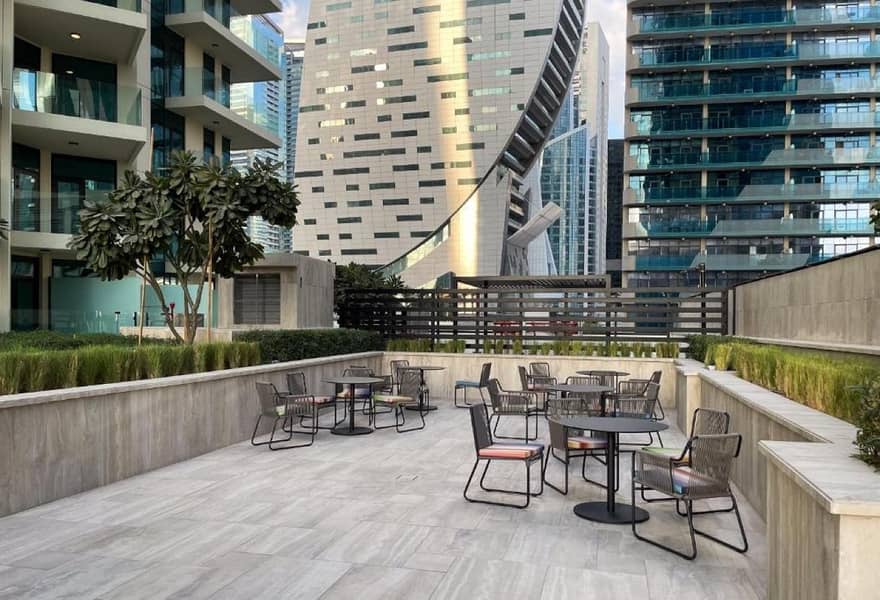 Furnished 1BR Apartment | Urban Oasis by Missoni | Canal & Skyline Views - Image 10