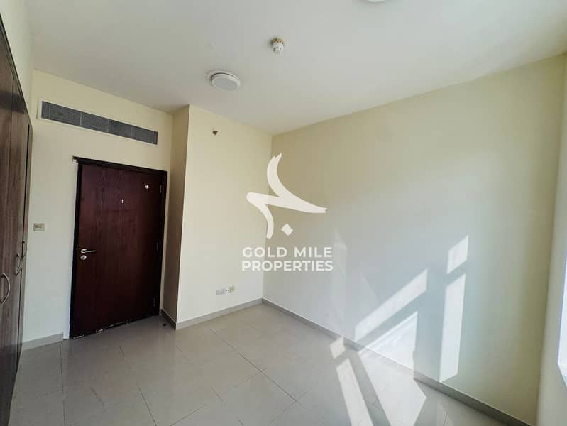 Next to Metro - Bachelor Sharing Allowed - Profitable Apartment