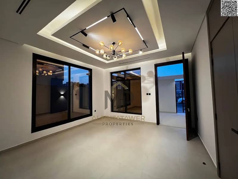 30 846454992-1066x800. webp