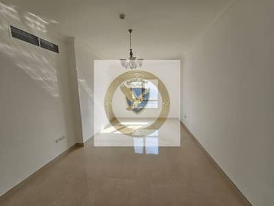 2 Slaapkamers Appartement te Huur in Al Majaz, Sharjah - 7440661e-f36e-4a2c-a7b0-f202f86c2b15. jpg