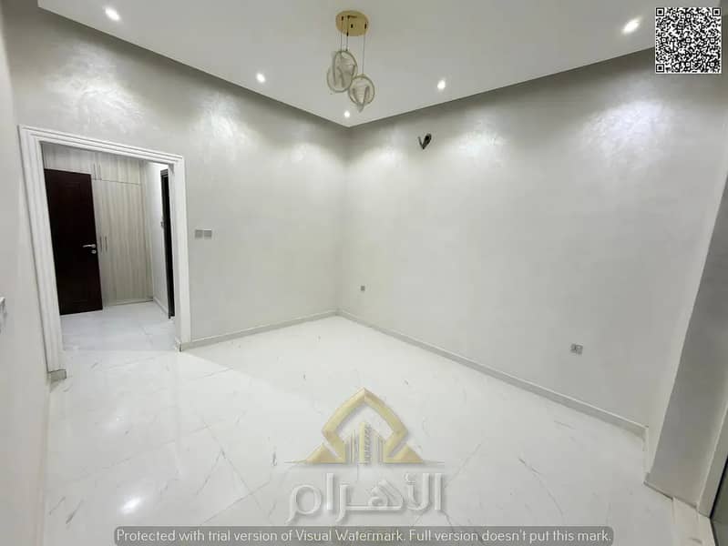 11 839893013-1066x800. webp