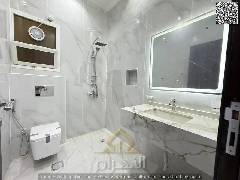 18 839893020-1066x800. webp
