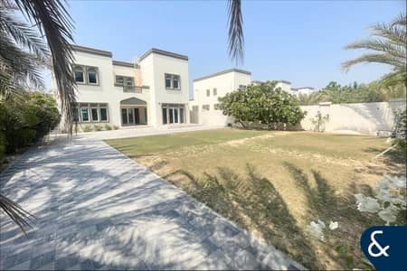 3 Slaapkamers Villa te Huur in Jumeirah Park, Dubai - Villa in Jumeirah Park，District 5, 3 slaapkamers, 335000 AED - 15600359