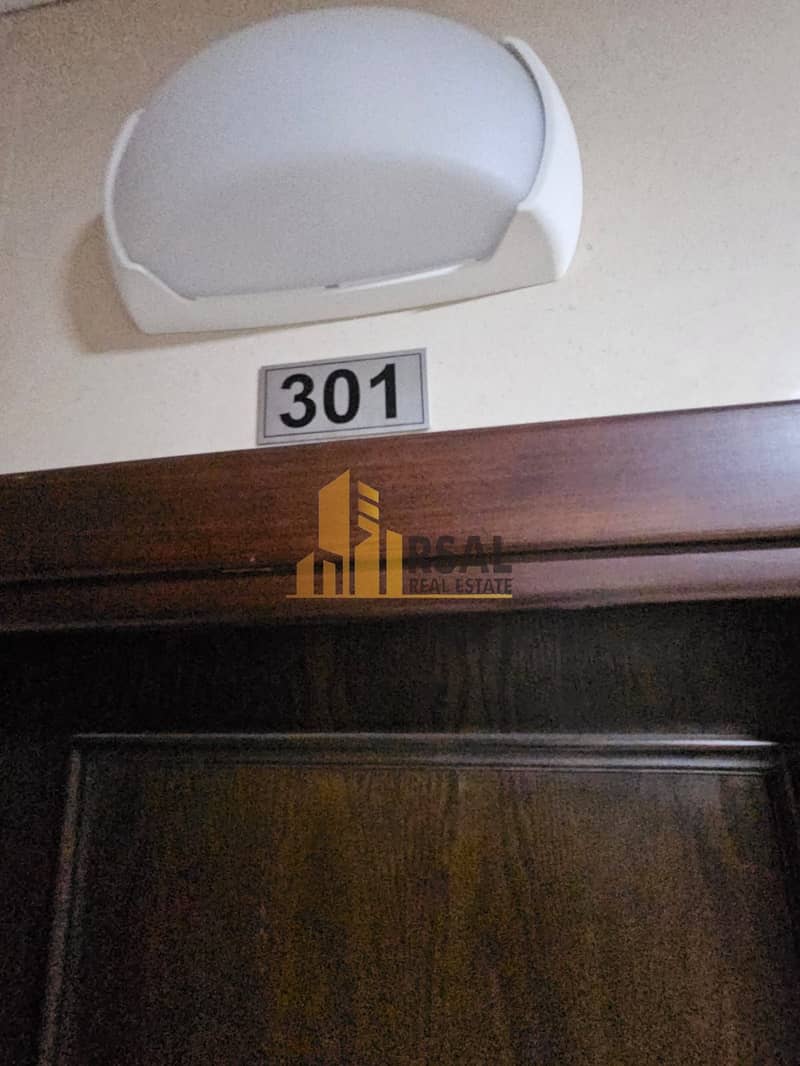 10 1000305963. jpg