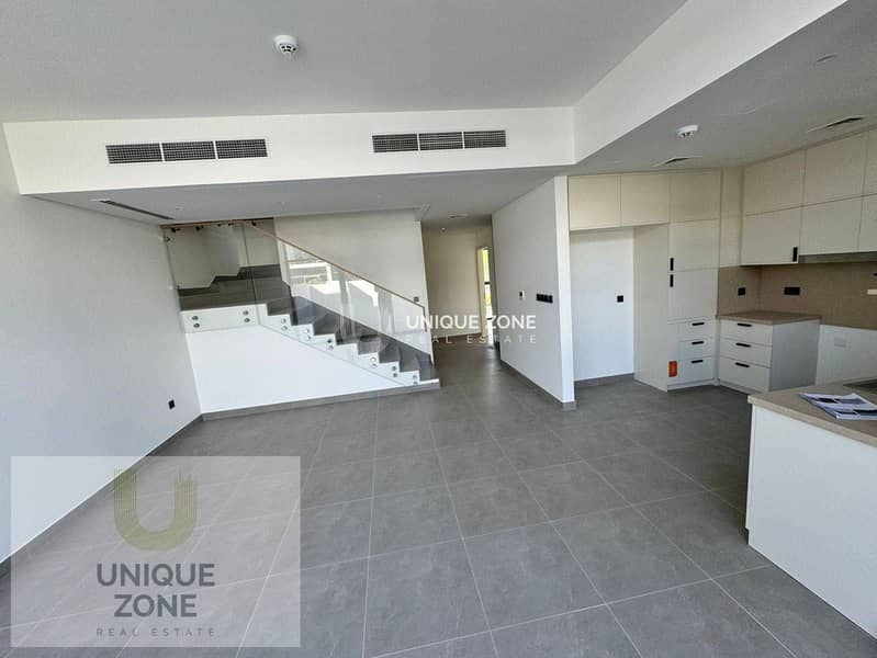 位于阿拉伯牧场3号,鲁巴小区 4 卧室的联排别墅 215000 AED - 15602555 位于阿拉伯牧场3号,鲁巴小区 4 卧室的联排别墅 215000 AED - 15602555