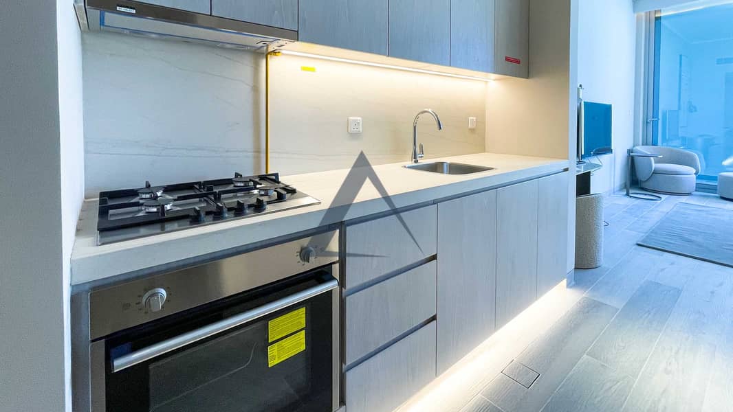 High Floor | Fully Furnished | 12 Cheques - Image 9