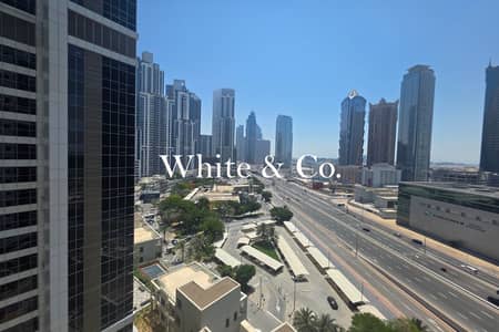 Studio zum zur Miete in Business Bay, Dubai - Wohnung in Business Bay，Executive Towers，Executive Tower B (East Heights 4), 90000 AED - 15603230
