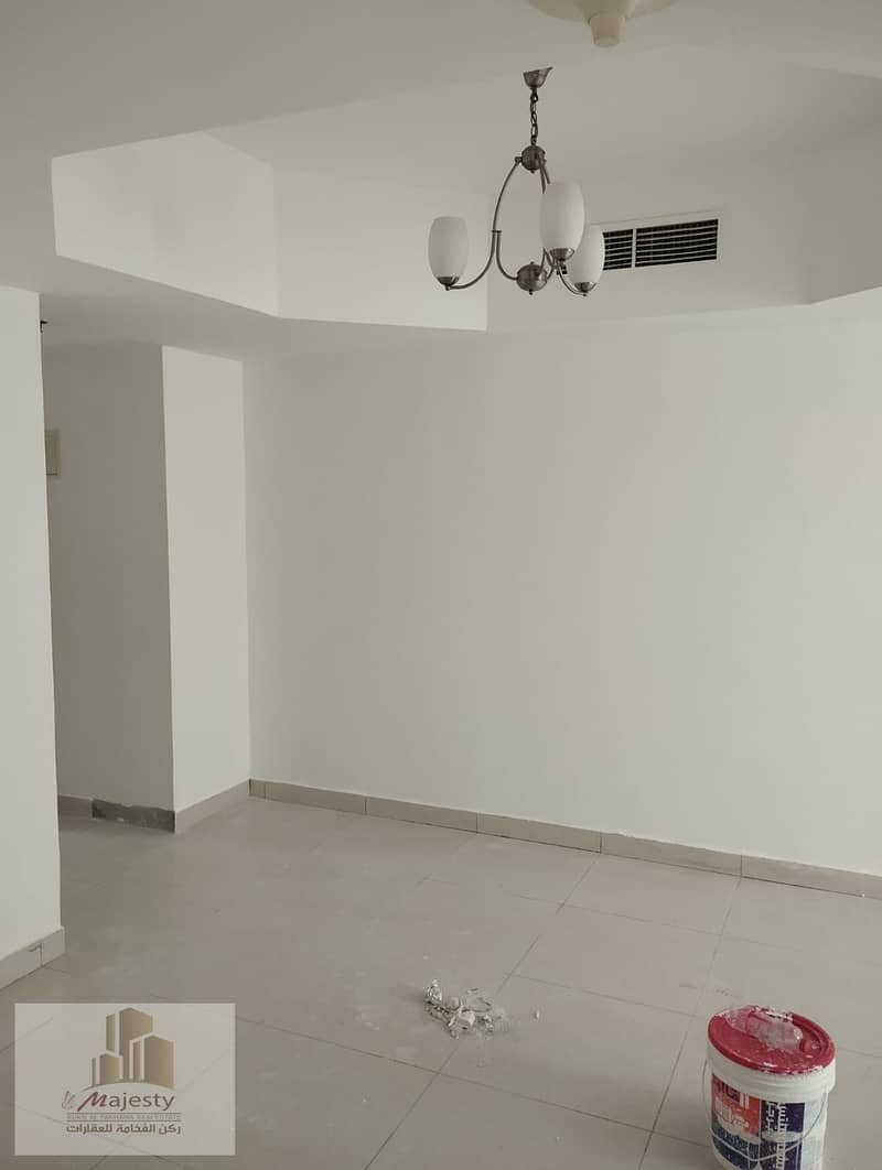 2 1000438827. jpg