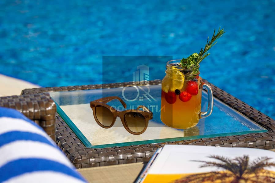 16 Swimming Pool with Drinks. jpg