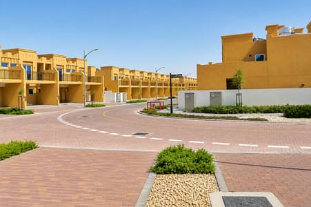 3 Camere Townhouse in Vendita a DAMAC Hills 2 (Akoya by DAMAC), Dubai - Villetta a schiera a DAMAC Hills 2 (Akoya by DAMAC)，Victoria, 3 camere da letto, 1650000 AED - 14432445