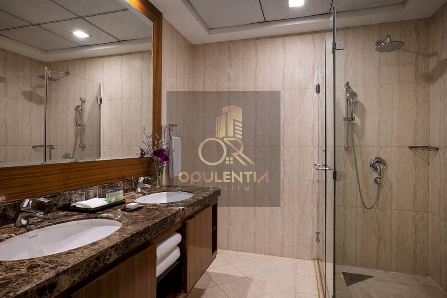 25 Premier Two Bedroom Sea View Apartment Bathroom 1. jpg