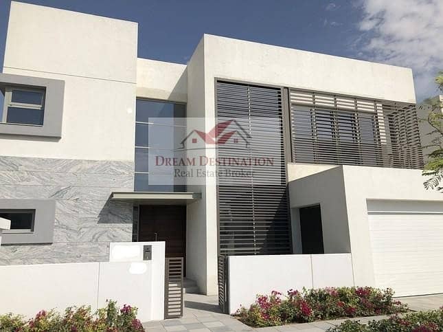Fully Furnished - 5 Bedroom Contemporary Style - Type B with Elevator in D1 Fully Furnished - 5 Bedroom Contemporary Style - Type B with Elevator in D1