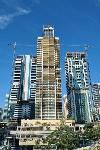 Estudio para en Alquiler en Jumeirah Lake Towers (JLT), Dubai - lake-vie. jpg Estudio para en Alquiler en Jumeirah Lake Towers (JLT), Dubai - lake-vie. jpg