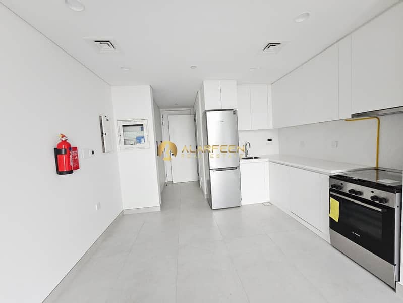 Studio Apartment | Cubix Residences JVC | Balcony & City View - Image 6