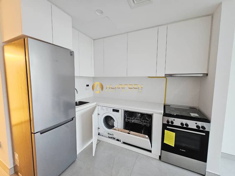 Studio Apartment | Cubix Residences JVC | Balcony & City View - Image 7