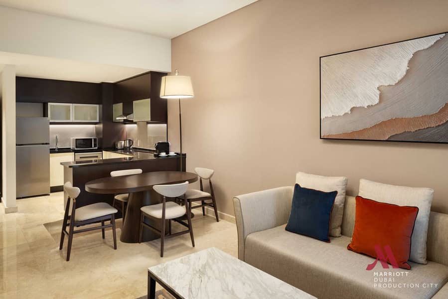 4 DXBPR_1Bed Pool_002. jpg