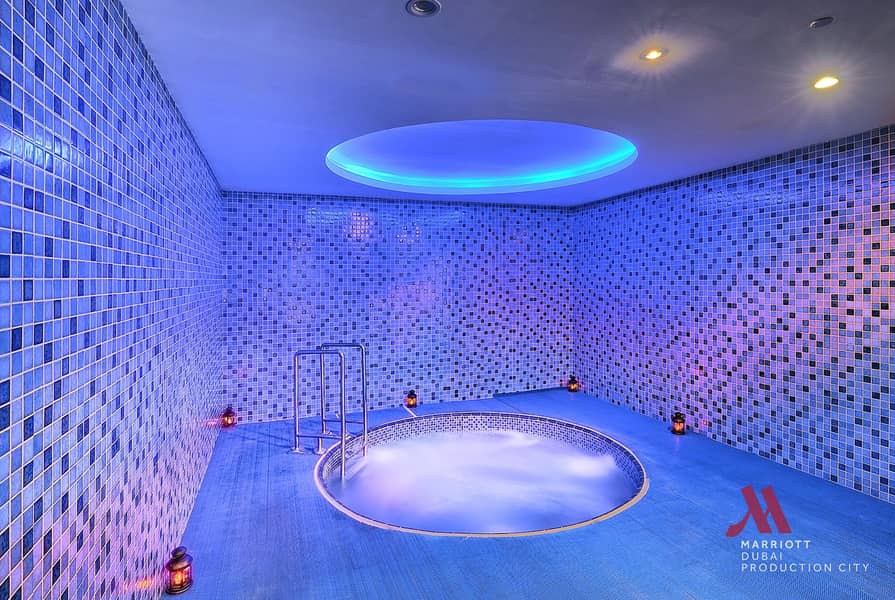 7 Jacuzzi. jpg