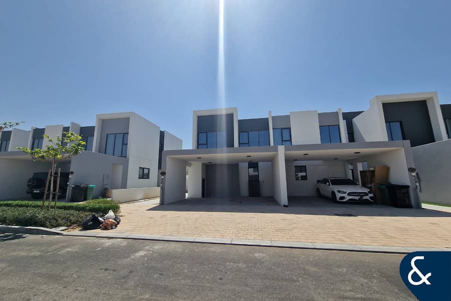 Immaculate 4 bed | True End Corner | Vacant Immaculate 4 bed | True End Corner | Vacant