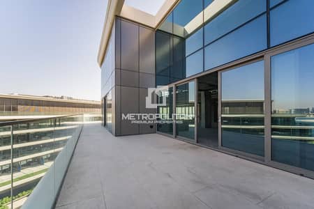 5 Bedroom Penthouse for Sale in Palm Jumeirah, Dubai - Grand Penthouse | Multiple option | Prime Deal