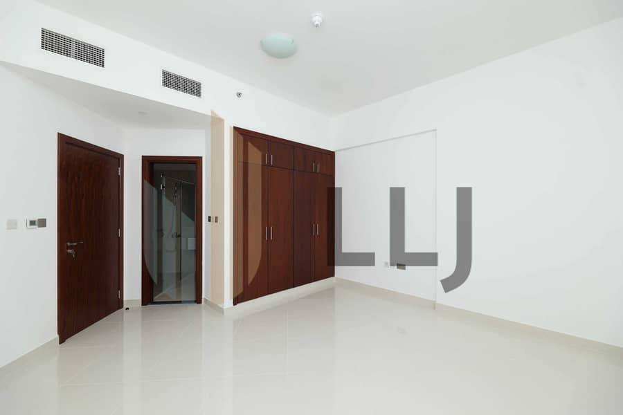 11 0V9A8006. jpg