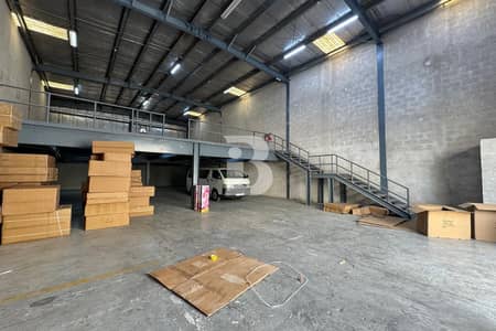 Warehouse te Huur in Al Quoz, Dubai - Magazijn in Al Quoz，Al Quoz Industrial Area, 267150 AED - 15597223