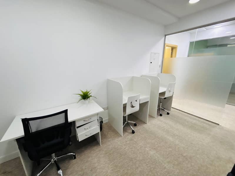 4 cf0946db-950c-4ada-b43d-451f61a023ab. jpg