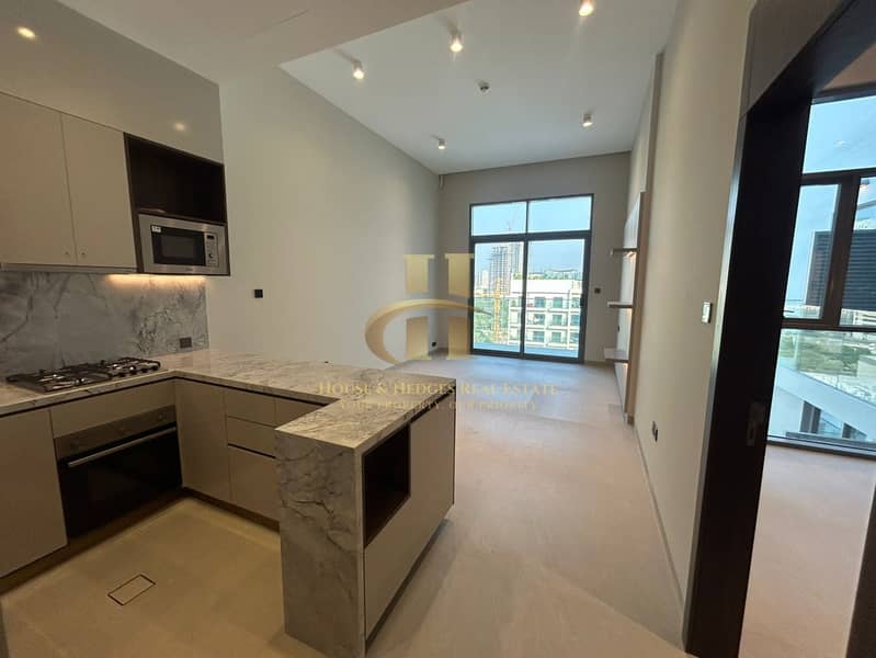 Premium Quality | Brand New | High Ceiling - Image 3