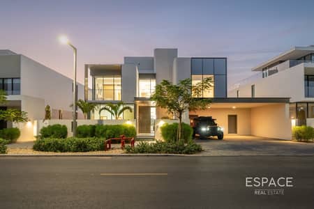 5 Bedroom Villa for Sale in Dubai Hills Estate, Dubai - Fully Upgraded - Gym - Cinema - Lift - Pool 5 Bedroom Villa for Sale in Dubai Hills Estate, Dubai - Fully Upgraded - Gym - Cinema - Lift - Pool