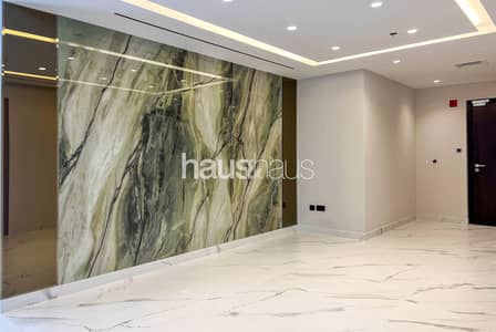 Office zum zur Miete in Business Bay, Dubai - Büro in Business Bay，Regal Tower, 400000 AED - 15182715