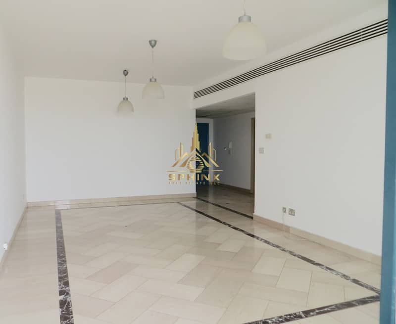 2 2BR  | Front of metro  | Sheikh Zayed Road 100k