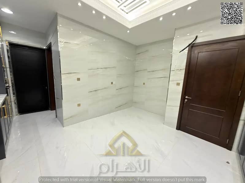 8 838099073-1066x800. webp