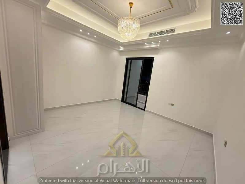 24 838099102-1066x800. webp
