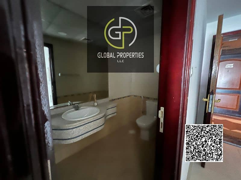 10 2. jpg