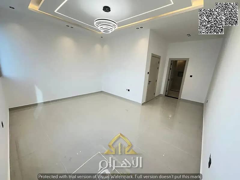 18 833067592-1066x800. webp