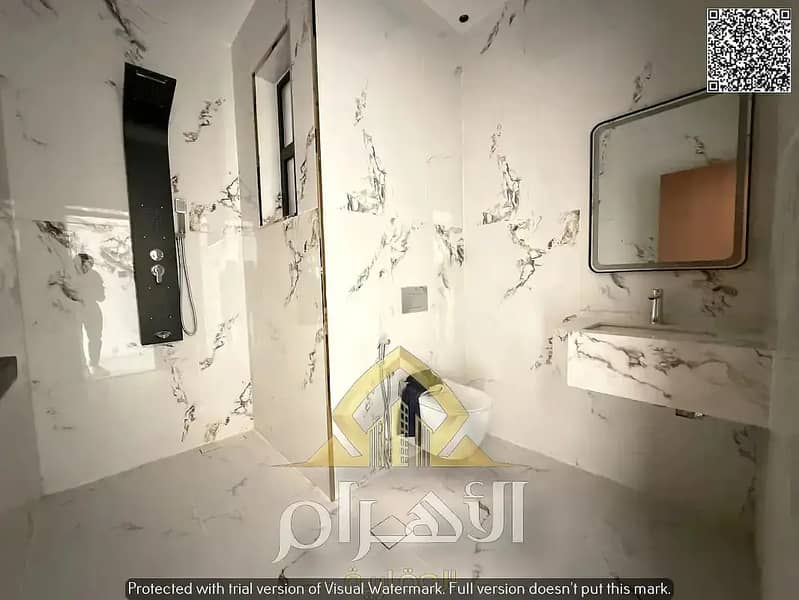 18 833067728-1066x800. webp