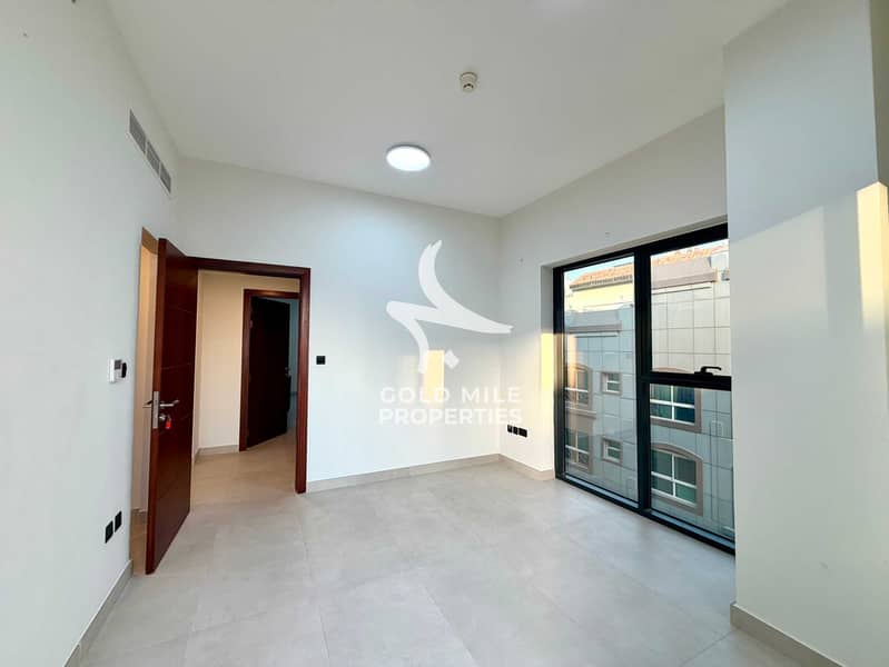 13-Months Contract || Brand New Building || Kabayan Sharing || Near Metro - Image 9