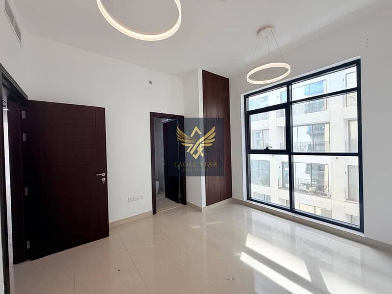 Bright & Spacious 2 BHK | Top Amenities City View